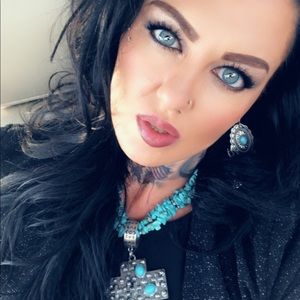 Meet your Posher, Shanelll